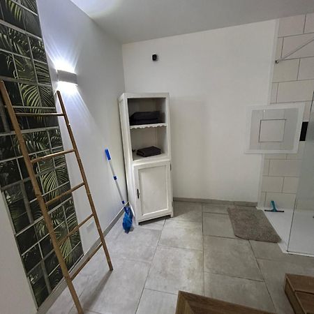 Loft And Spa Les Preaux Ngoại thất bức ảnh