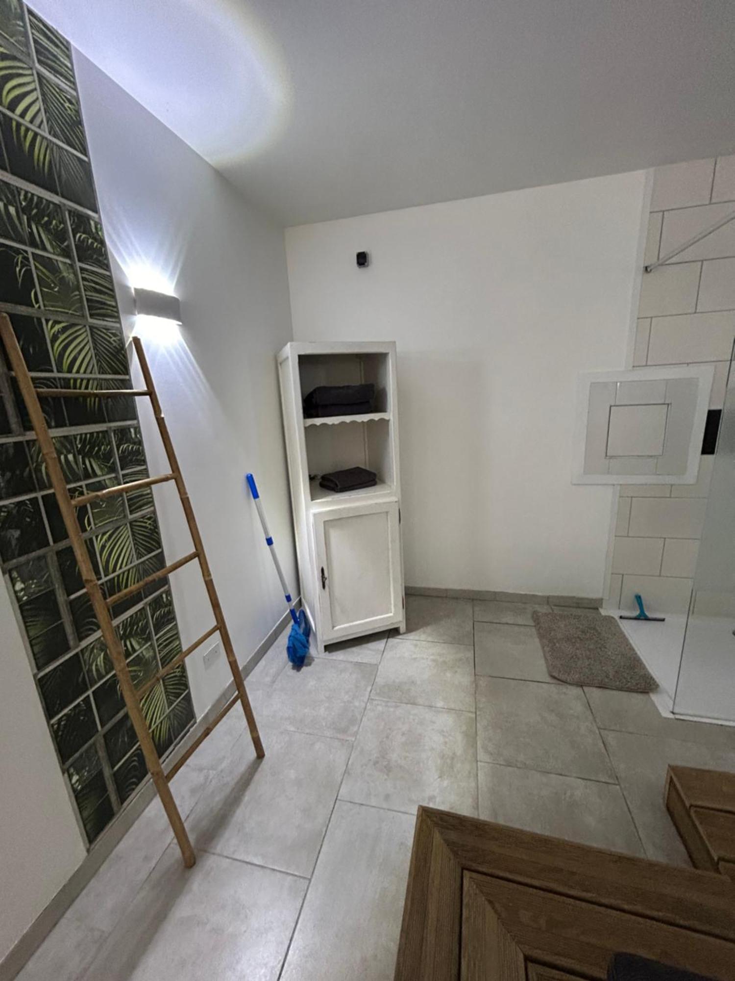Loft And Spa Les Preaux Ngoại thất bức ảnh