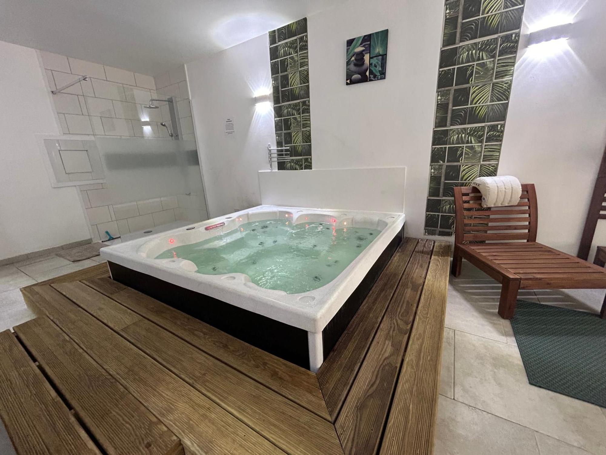 Loft And Spa Les Preaux Ngoại thất bức ảnh