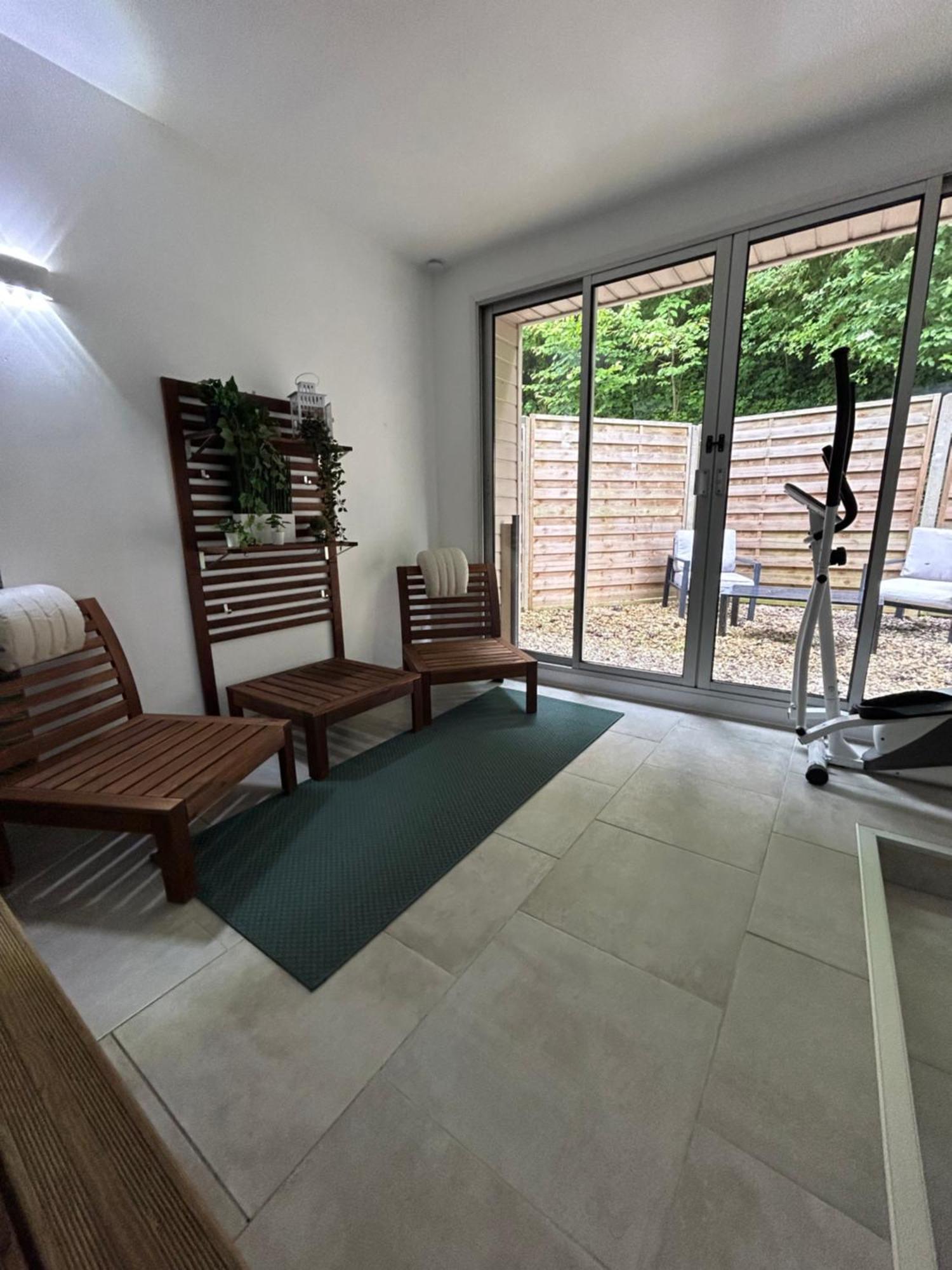 Loft And Spa Les Preaux Ngoại thất bức ảnh